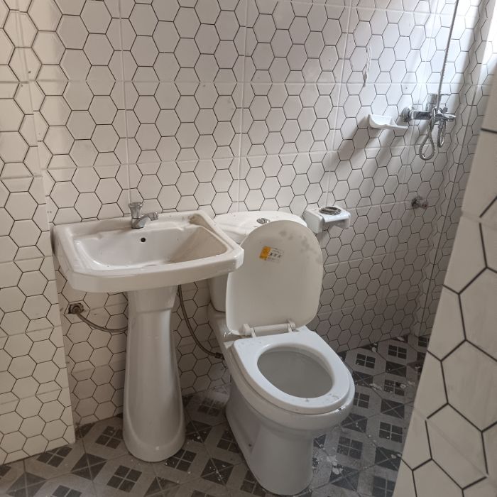 Appartement à louer - Yaoundé, Bastos, Bastos - 1 salon(s), 2 chambre(s), 2 salle(s) de bains - 350 000 FCFA / mois