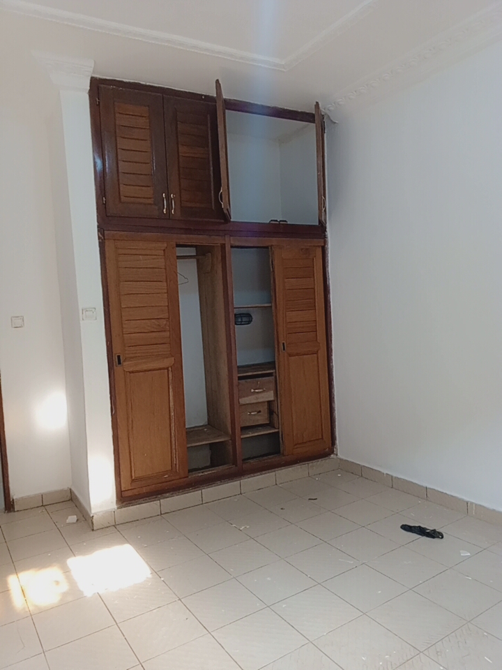 Studio to rent - Yaoundé, Odza, Hapy - 85 000 FCFA / month
