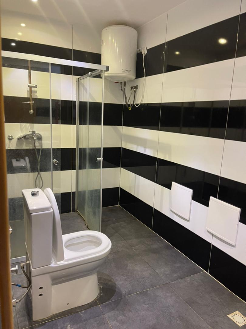Apartment to rent - Yaoundé, Bastos, Bastos - 1 living room(s), 3 bedroom(s), 3 bathroom(s) - 1 300 000 FCFA / month