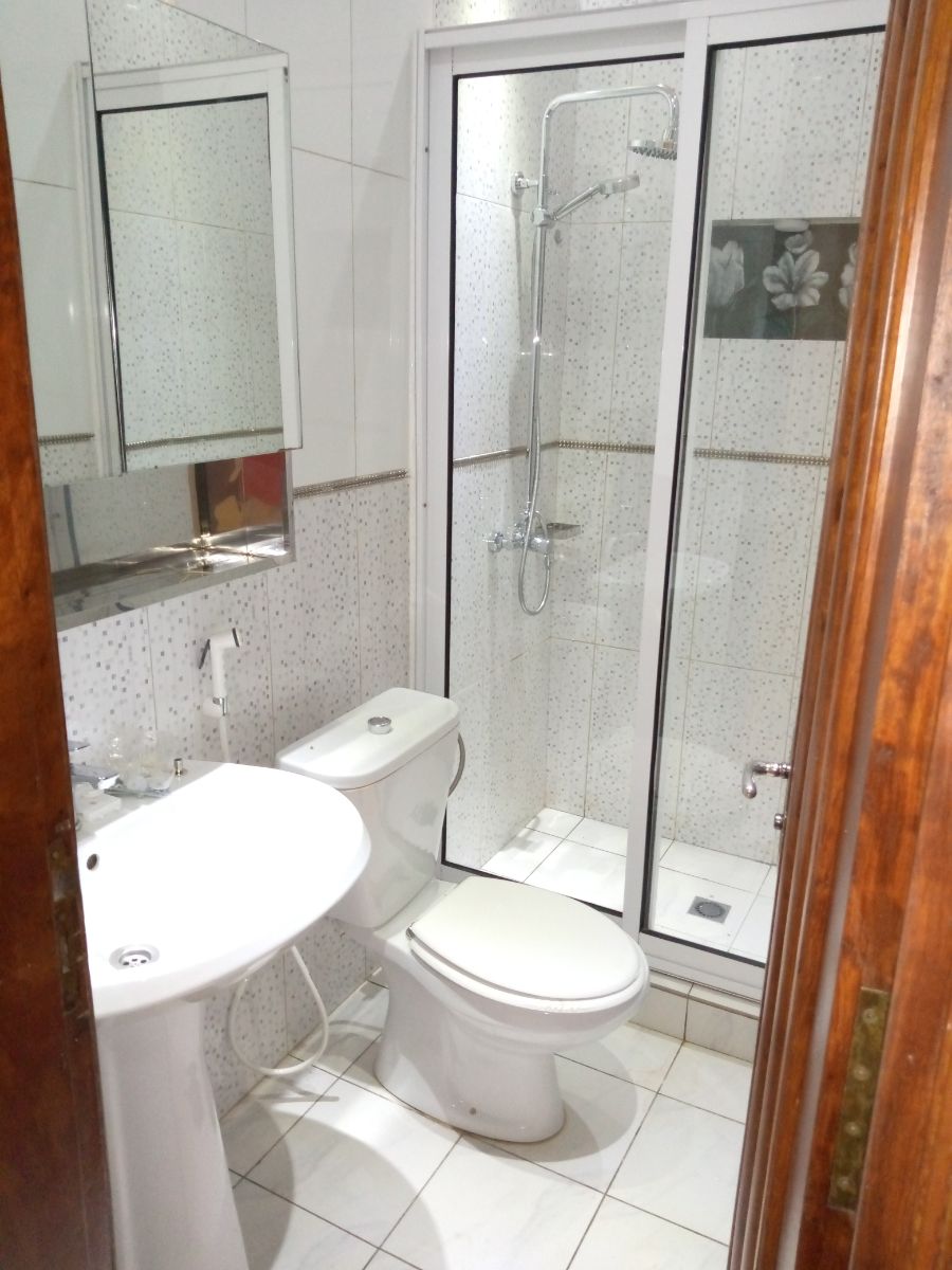 Apartment to rent - Yaoundé, Mfandena, Mfandena - 1 living room(s), 3 bedroom(s), 3 bathroom(s) - 500 000 FCFA / month