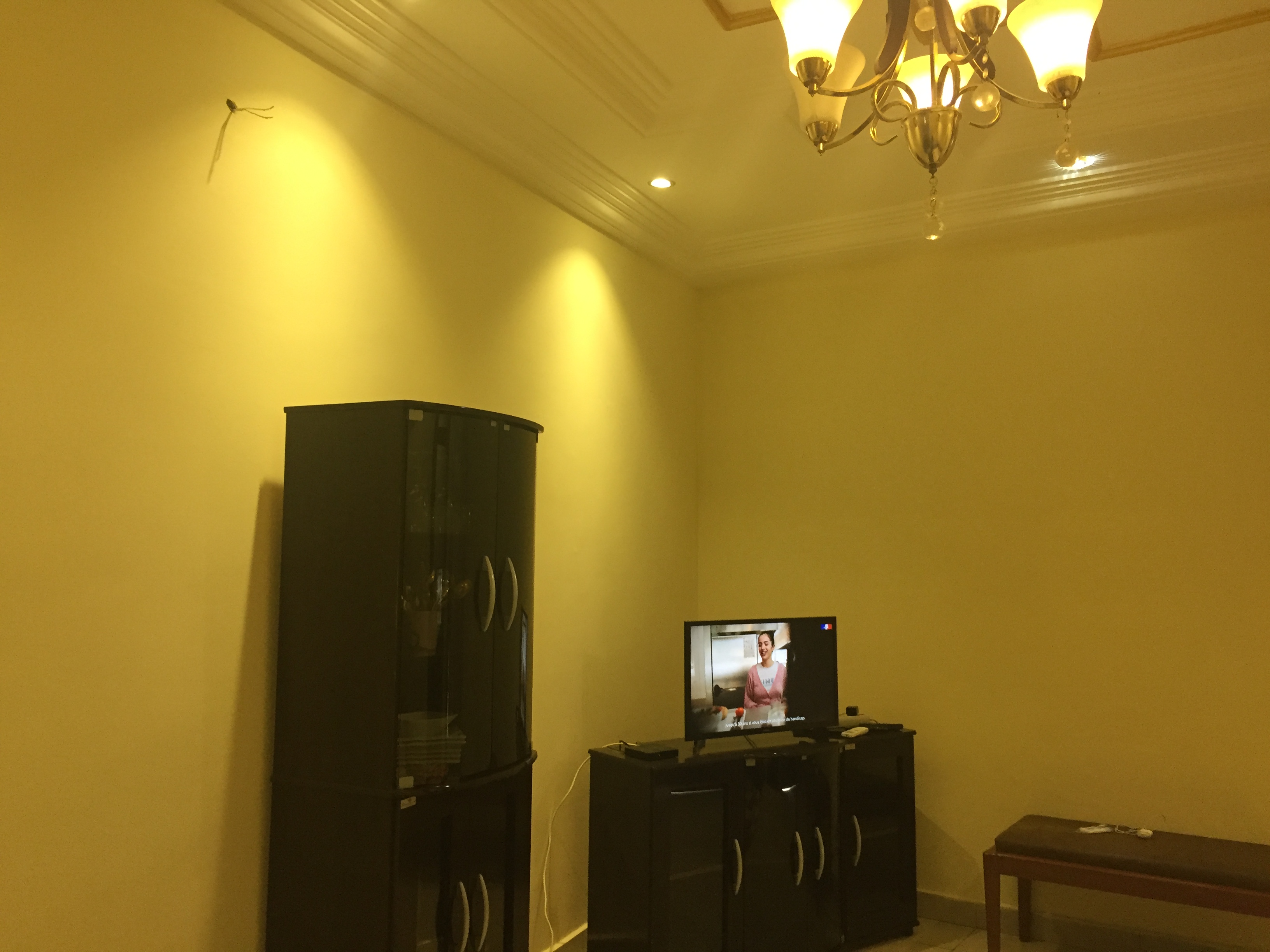 Studio to rent - Yaoundé, Bastos, Bastos centre prix à la nuitée - 30 000 FCFA / month