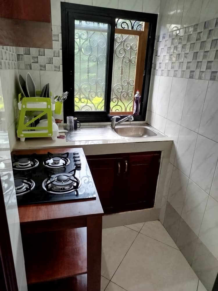 Apartment to rent - Yaoundé, Bastos, Bastos prix à l’ai nuitée ( forfait longue durée) - 1 living room(s), 1 bedroom(s), 2 bathroom(s) - 50 000 FCFA / month