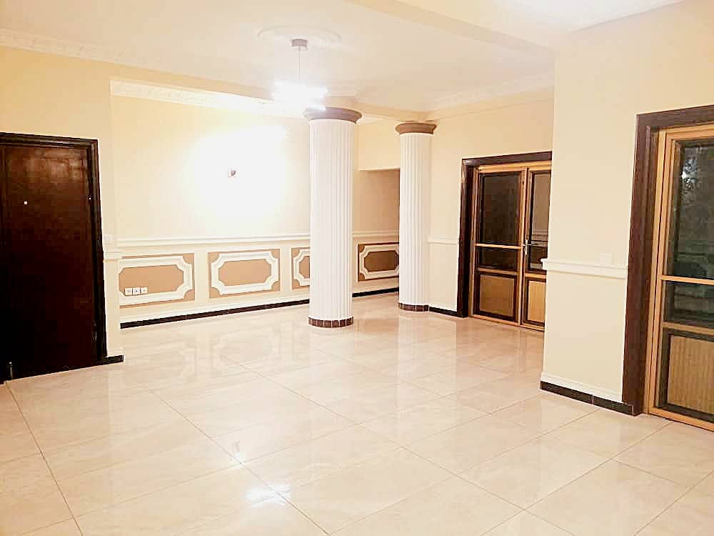 Apartment to rent - Yaoundé, Bastos, Contactez-nous pour tout besoin immobilier sur Bastos - 2 living room(s), 3 bedroom(s), 3 bathroom(s) - 1 500 000 FCFA / month