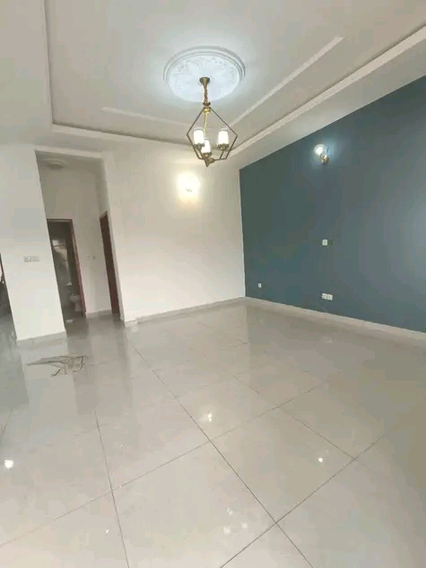 Apartment to rent - Yaoundé, Nkolfoulou, Nkolfoulou - 1 living room(s), 1 bedroom(s), 1 bathroom(s) - 90 000 FCFA / month