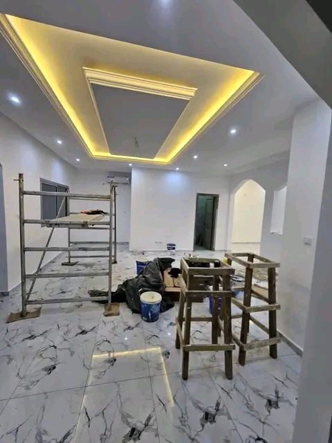 House (Duplex) to rent - Yaoundé, Bastos, Golf - 2 living room(s), 5 bedroom(s), 4 bathroom(s) - 1 500 000 FCFA / month