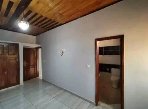 Apartment to rent - Yaoundé, Santa Barbara, Santa Barbara - 1 living room(s), 2 bedroom(s), 2 bathroom(s) - 150 000 FCFA / month
