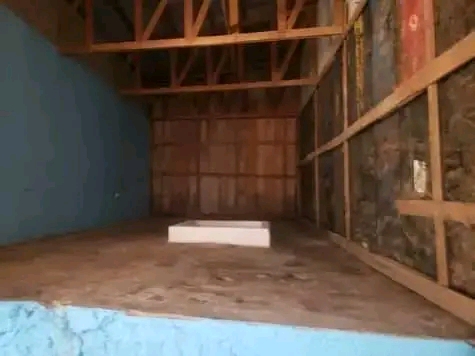 Store to rent at Yaoundé, Mimboman I, Feicom - 934 m2 - 750 000 FCFA