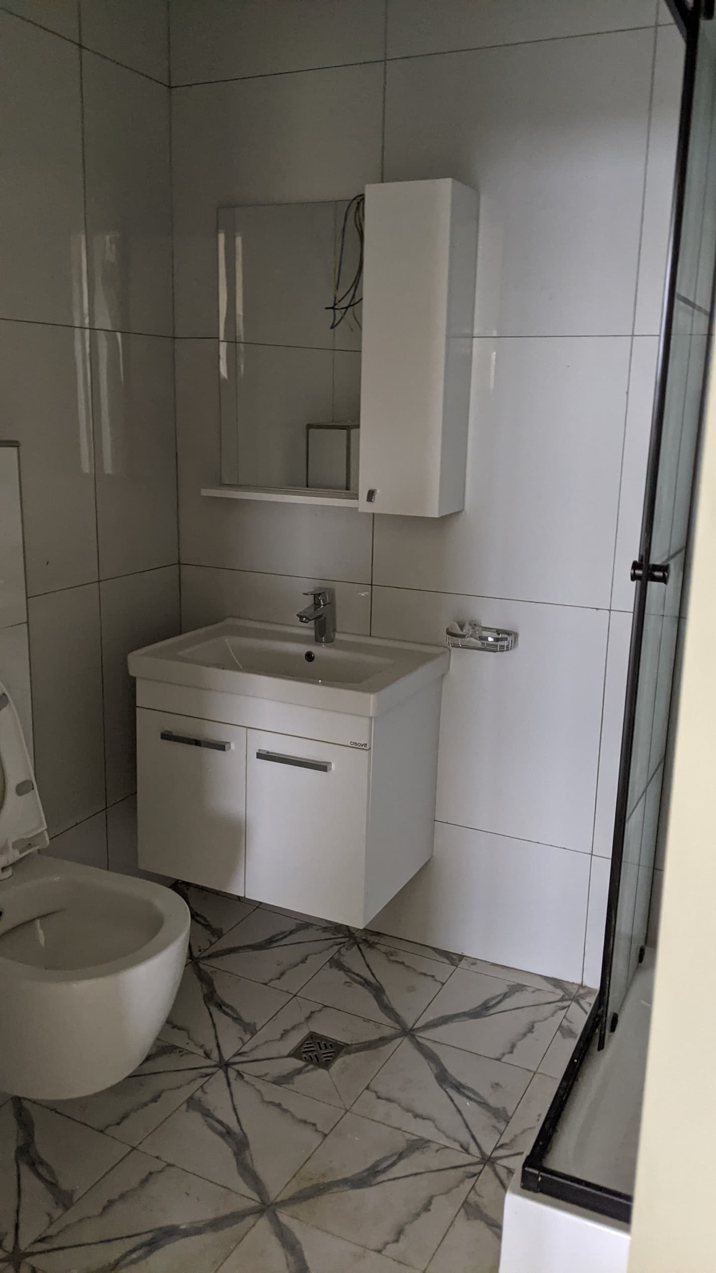 Apartment to rent - Yaoundé, Bastos, Contactez-nous pour tous vos besoins immobiliers sur Bastos et Golf - 1 living room(s), 2 bedroom(s), 3 bathroom(s) - 1 500 000 FCFA / month