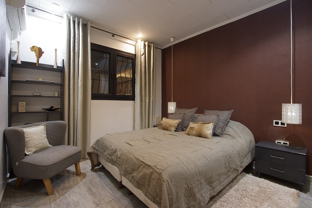 House (Villa) to rent - Yaoundé, Mfandena, Contactez-nous pour tous vos besoins immobiliers sur Bastos et Golf - 1 living room(s), 4 bedroom(s), 3 bathroom(s) - 3 200 000 FCFA / month