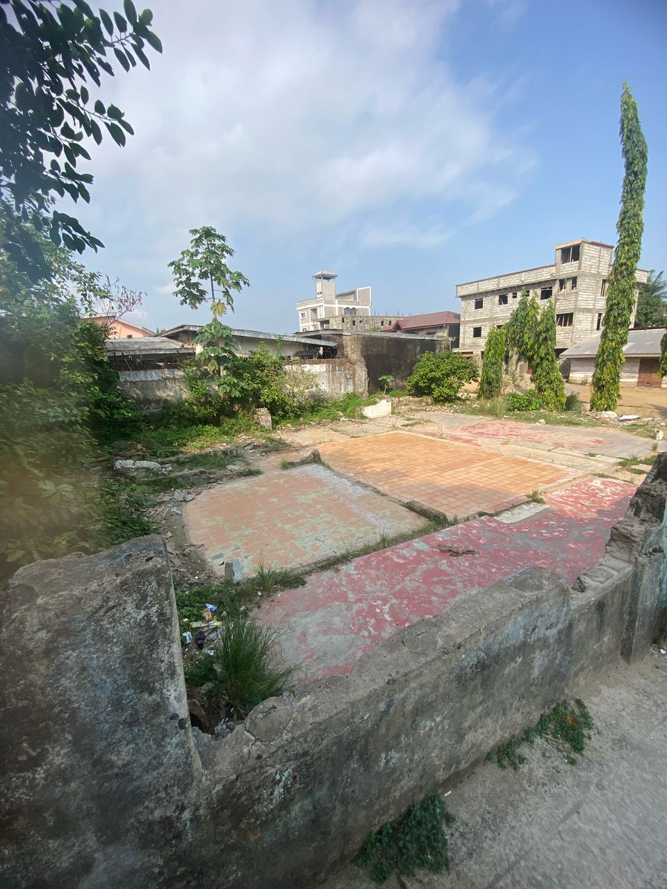 Land for sale at Douala, Deido, S - 330 m2 - 89 100 000 FCFA