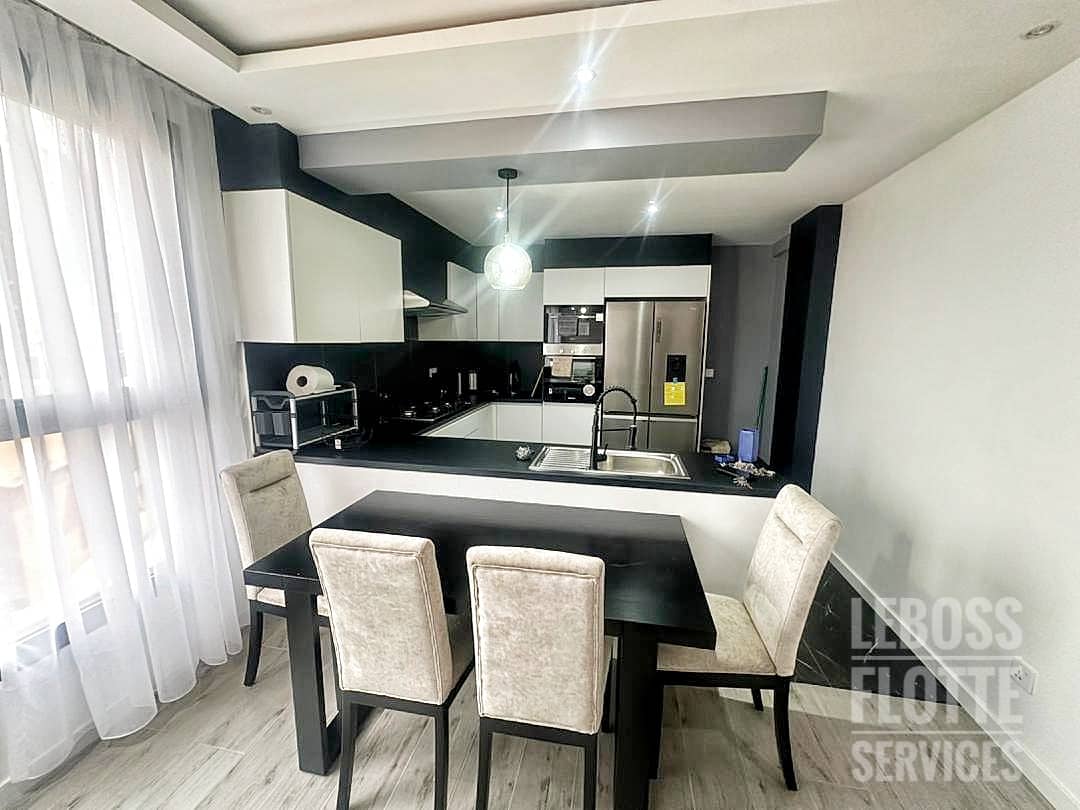 Apartment to rent - Yaoundé, Bastos, Bastos centre - 1 living room(s), 1 bedroom(s), 2 bathroom(s) - 1 200 000 FCFA / month