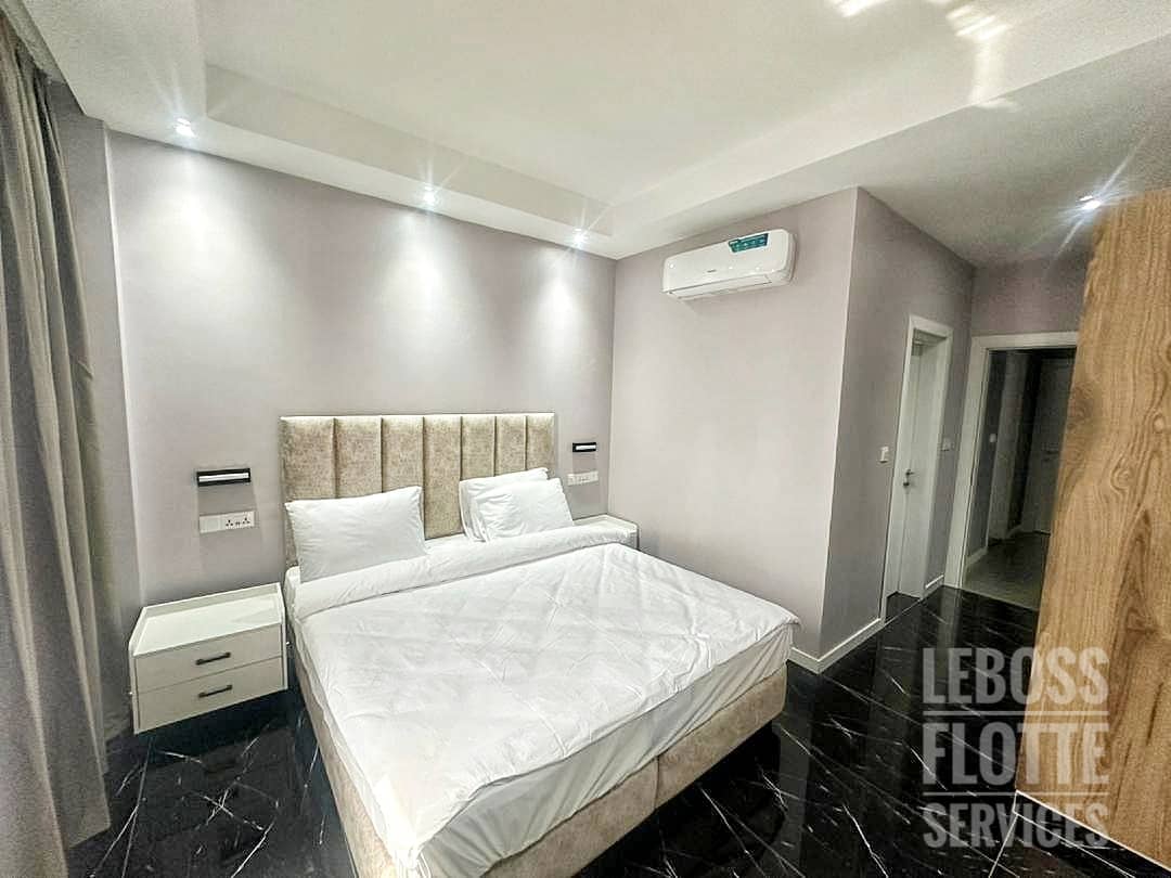 Apartment to rent - Yaoundé, Bastos, Bastos centre - 1 living room(s), 1 bedroom(s), 2 bathroom(s) - 1 200 000 FCFA / month
