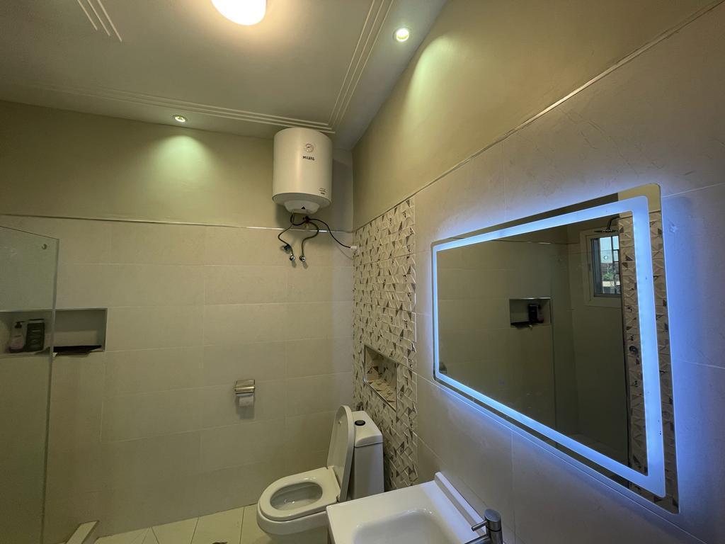 House (Triplex) for sale - Yaoundé, Odza, Contactez-nous pour tous vos besoins immobiliers sur Bastos et Golf - 2 living room(s), 6 bedroom(s), 5 bathroom(s) - 350 000 000 FCFA / month