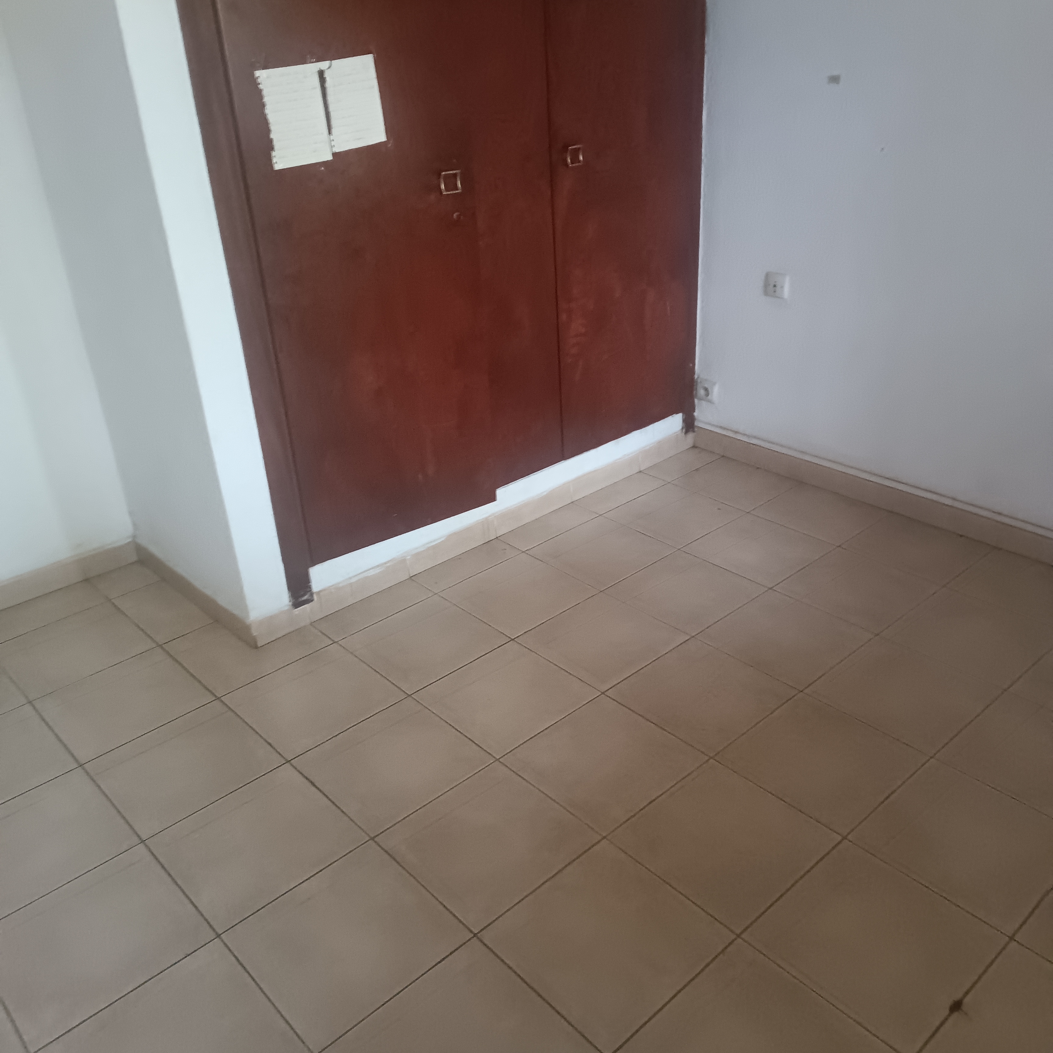 House (Villa) to rent - Yaoundé, Bastos, Bastos - 1 living room(s), 3 bedroom(s), 2 bathroom(s) - 1 000 000 FCFA / month