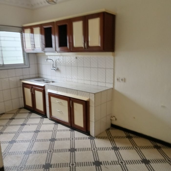 House (Duplex) to rent - Yaoundé, Bastos, Bastos - 1 living room(s), 4 bedroom(s), 4 bathroom(s) - 2 500 000 FCFA / month