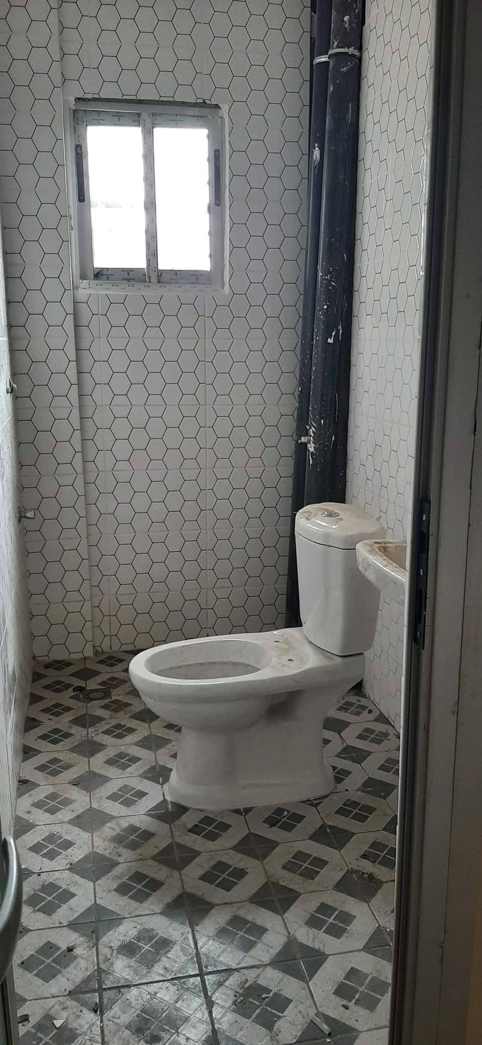 Office to rent at Yaoundé, Bastos, Bastos - 100 m2 - 350 000 FCFA