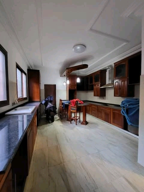 House (Duplex) to rent - Yaoundé, Mbankolo, Mbankolo - 2 living room(s), 5 bedroom(s), 5 bathroom(s) - 1 500 000 FCFA / month
