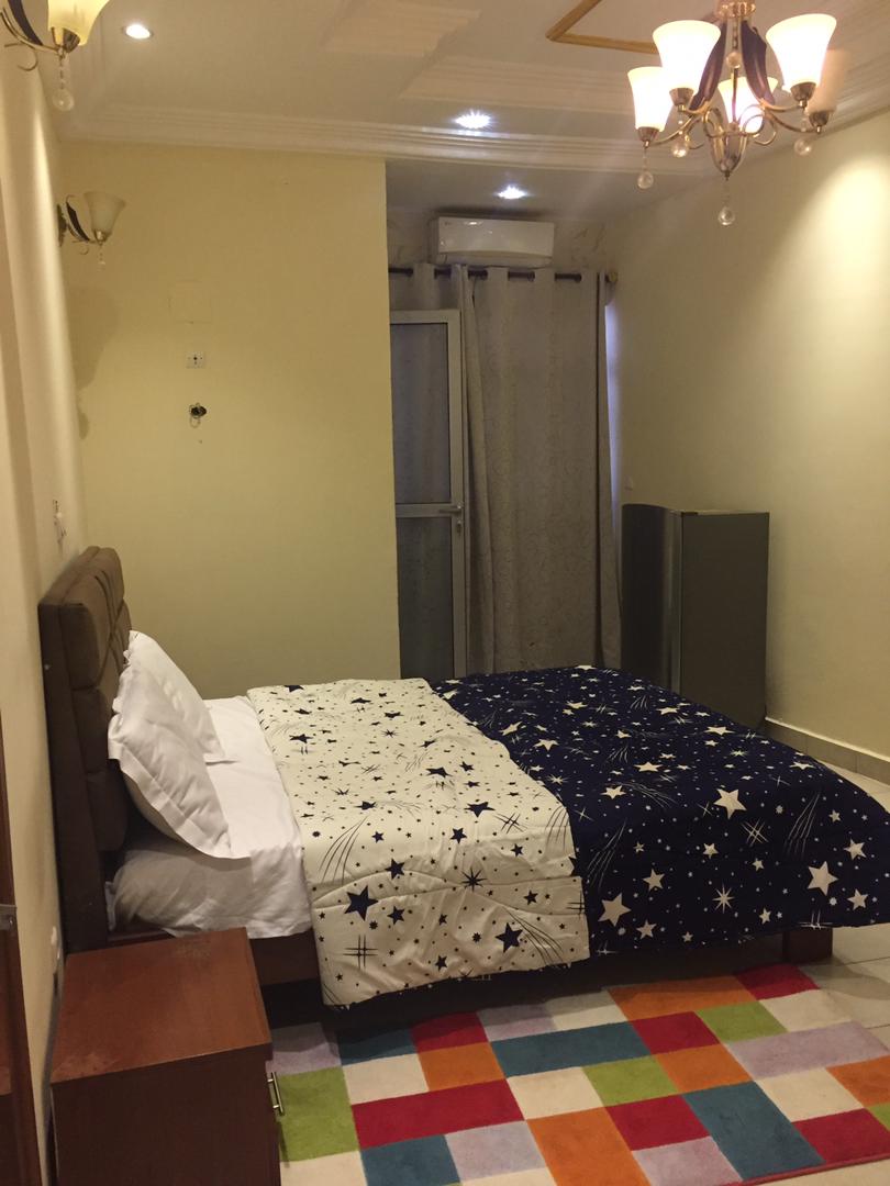Chambre à louer - Yaoundé, Bastos, GOLF PRIX à la nuitée à BASTOS - 25 000 FCFA / mois