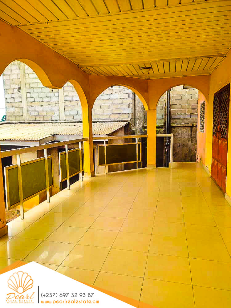 Maison (Villa) à vendre - Yaoundé, Simbock, Mbalngong - 1 salon(s), 4 chambre(s), 2 salle(s) de bains - 30 000 000 FCFA