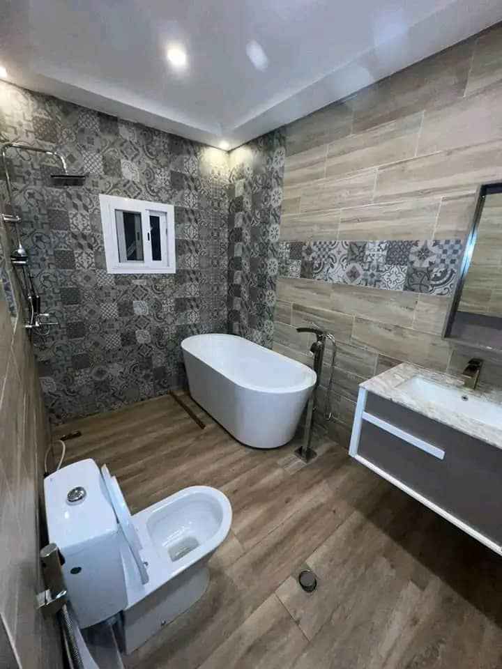 House (Duplex) for sale - Yaoundé, Mimboman I, mimboman maetur - 2 living room(s), 4 bedroom(s), 4 bathroom(s) - 120 000 000 FCFA / month