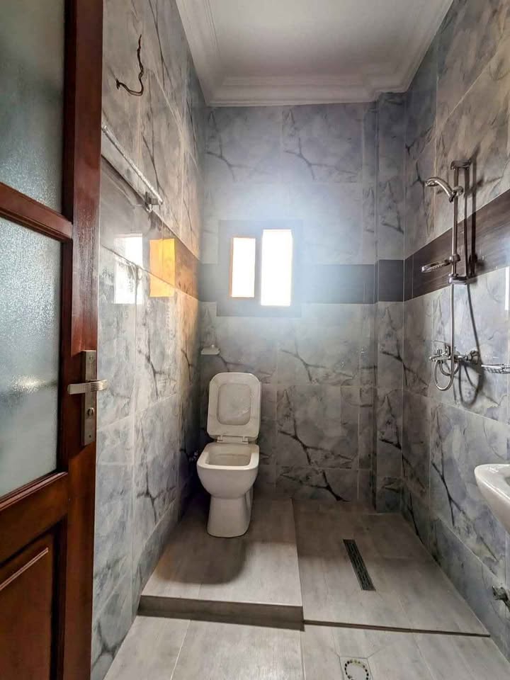 Appartement à louer - Yaoundé, Mballa II, mballa II - 1 salon(s), 3 chambre(s), 2 salle(s) de bains - 350 000 FCFA / mois