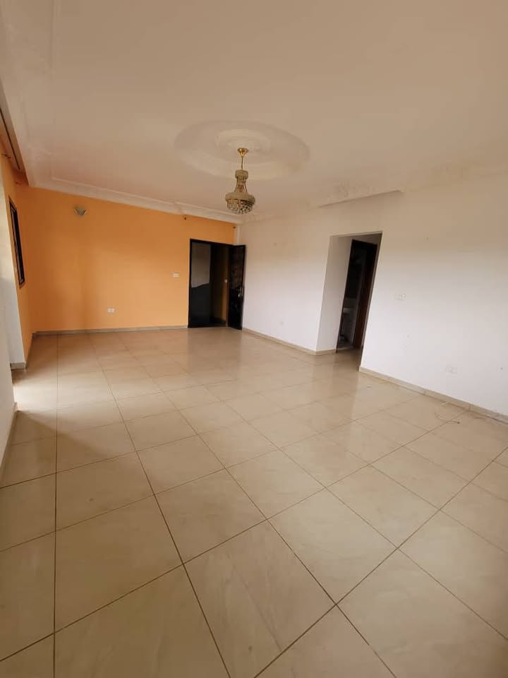 Appartement à louer - Yaoundé, Ngousso, ngousso - 1 salon(s), 2 chambre(s), 3 salle(s) de bains - 160 000 FCFA / mois