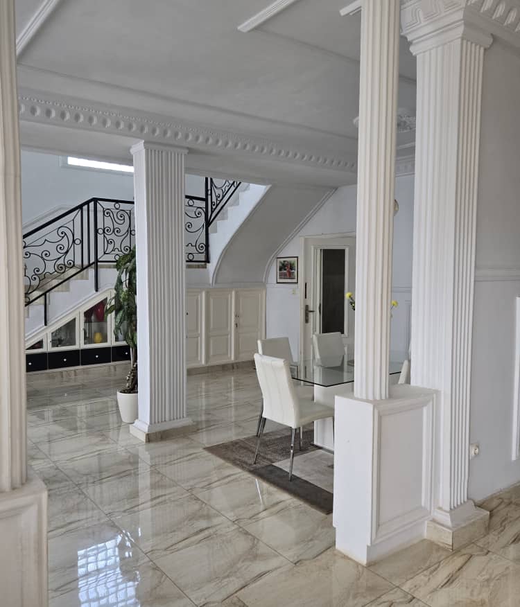 Maison (Duplex) à vendre - Yaoundé, Mimboman IV, nkoabang - 2 salon(s), 4 chambre(s), 5 salle(s) de bains - 180 000 000 FCFA