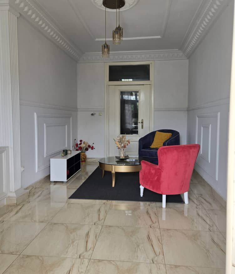 Maison (Duplex) à vendre - Yaoundé, Mimboman IV, nkoabang - 2 salon(s), 4 chambre(s), 5 salle(s) de bains - 180 000 000 FCFA