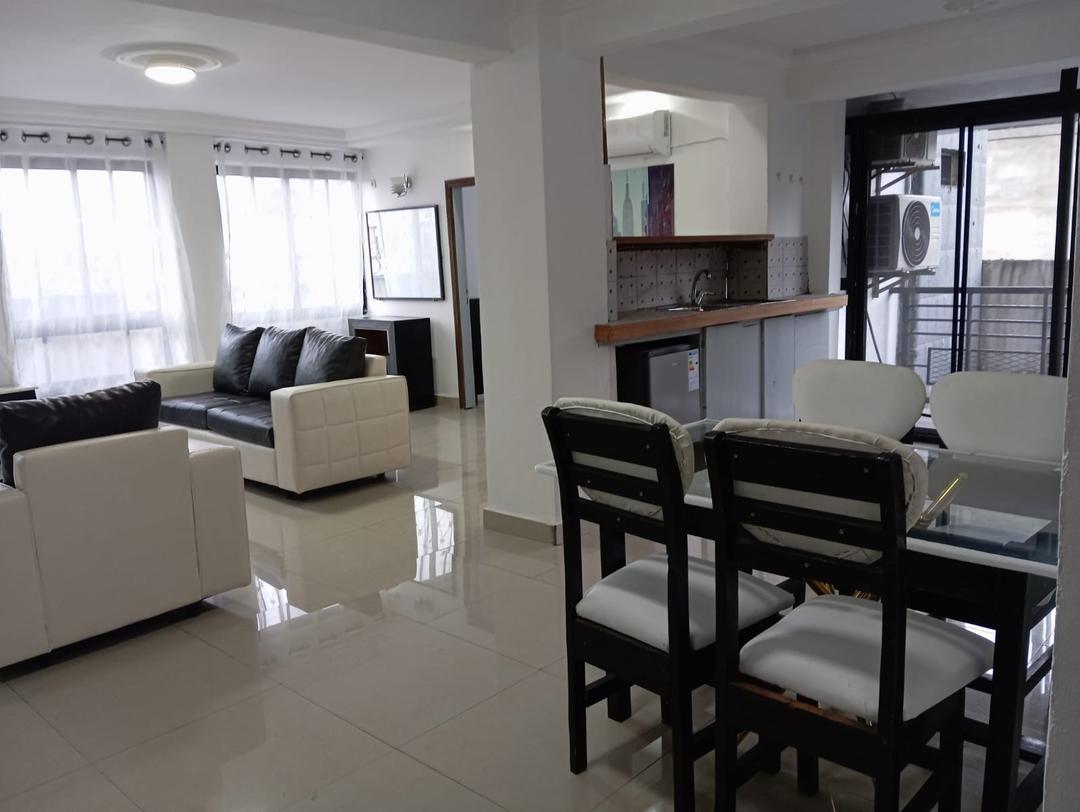 Apartment to rent - Douala, Bonapriso, BONADIWOTO - 1 living room(s), 2 bedroom(s), 1 bathroom(s) - 550 000 FCFA / month