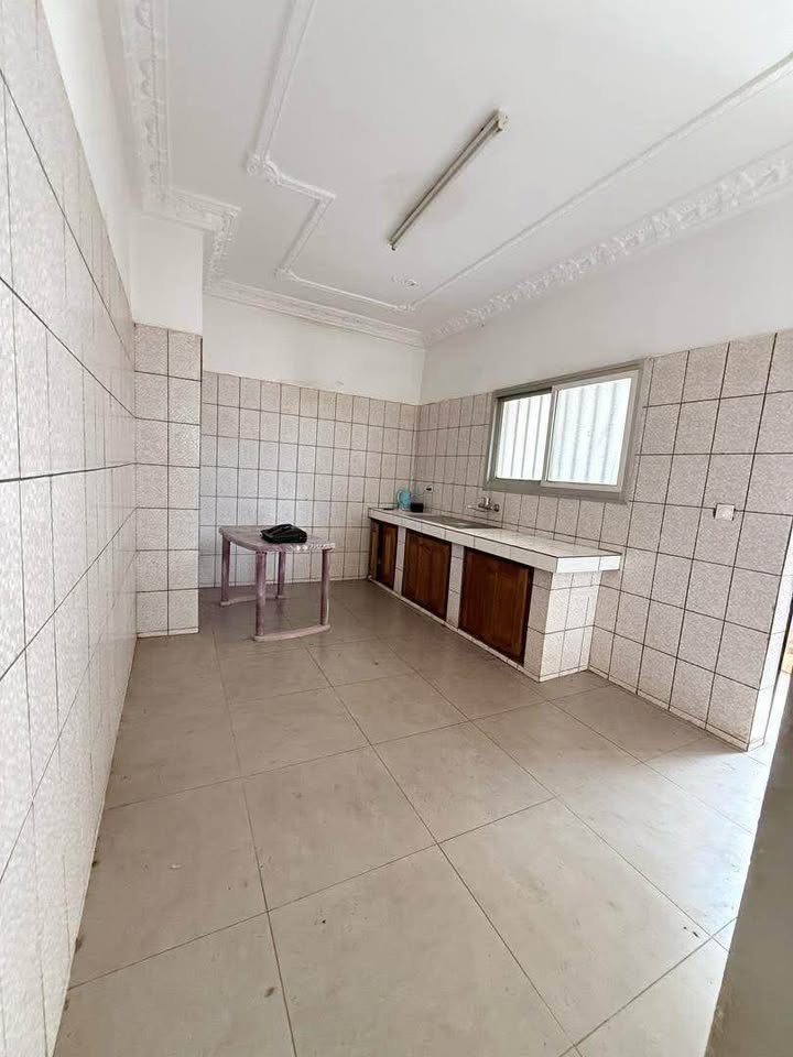 Appartement à louer - Yaoundé, Ngousso, ngousso - 1 salon(s), 3 chambre(s), 3 salle(s) de bains - 250 000 FCFA / mois