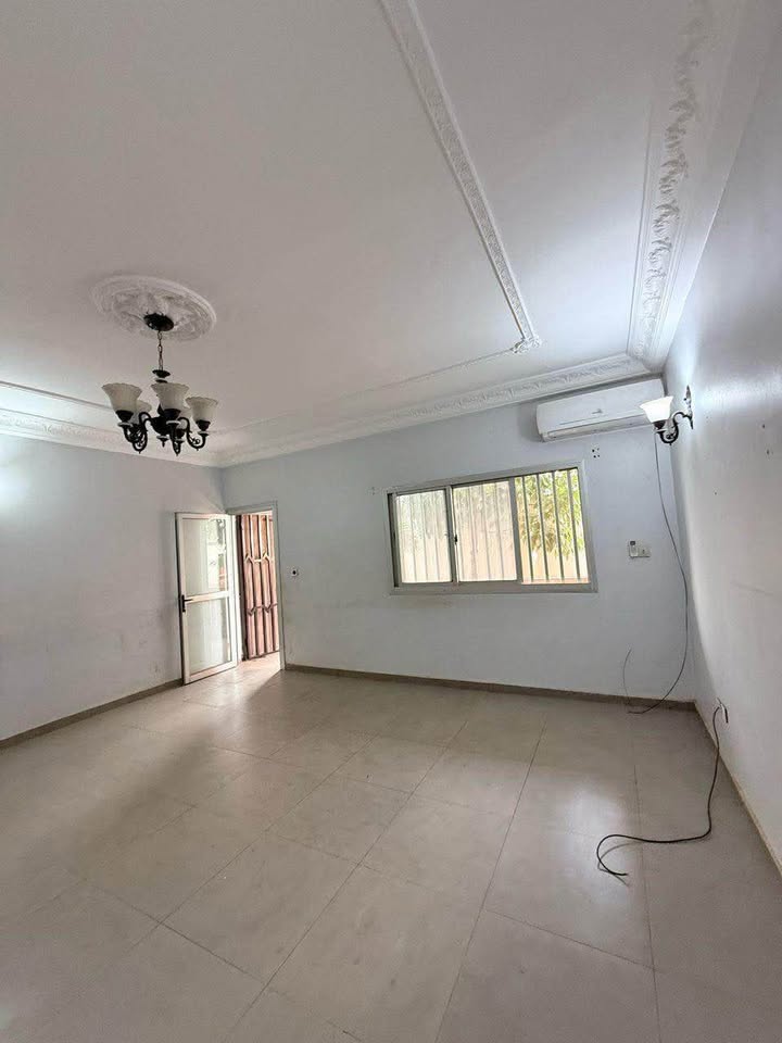 Appartement à louer - Yaoundé, Ngousso, ngousso - 1 salon(s), 3 chambre(s), 3 salle(s) de bains - 250 000 FCFA / mois