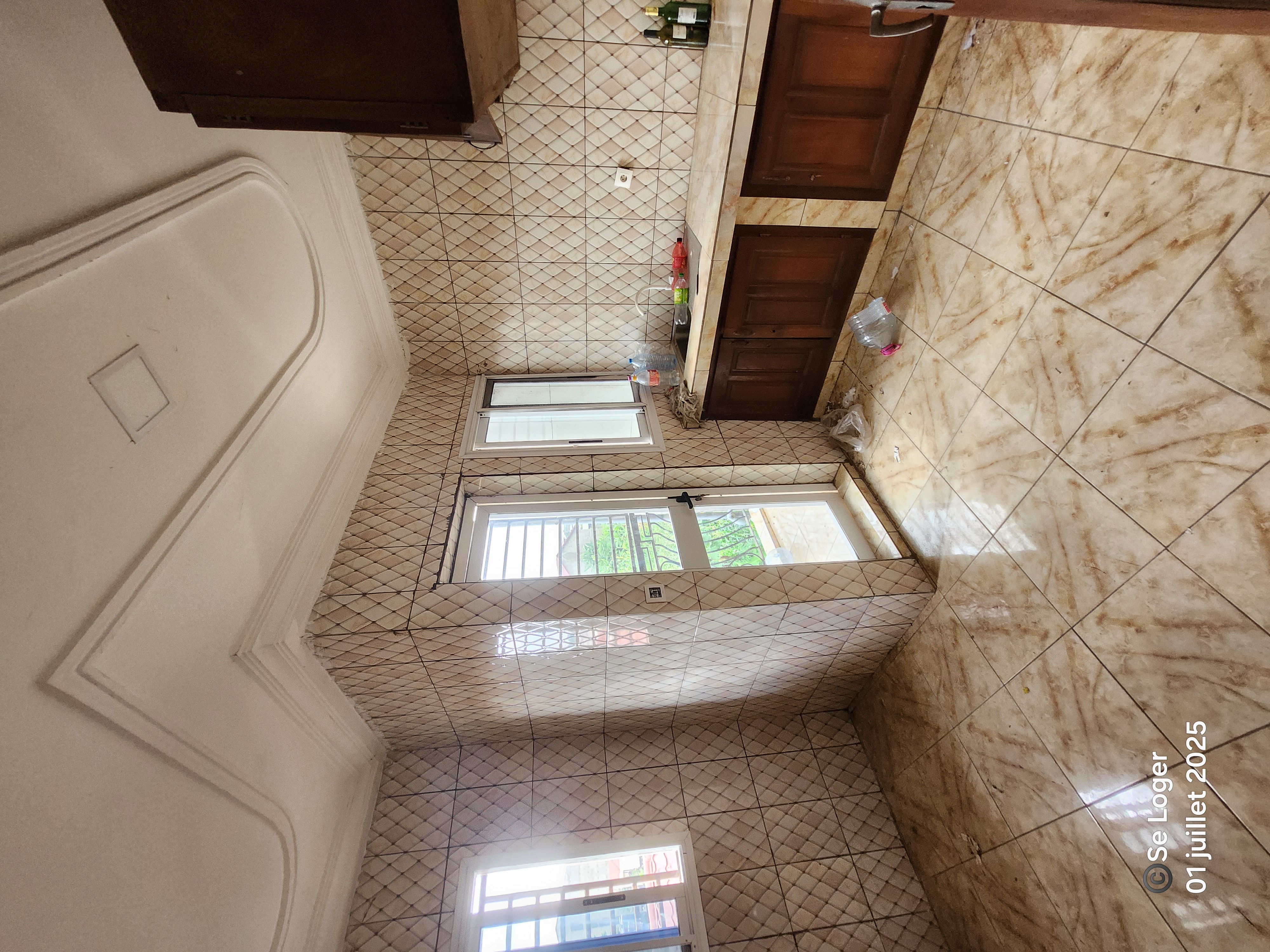 Apartment to rent - Douala, Logbessou I, Nickel oil - 1 living room(s), 2 bedroom(s), 2 bathroom(s) - 150 000 FCFA / month