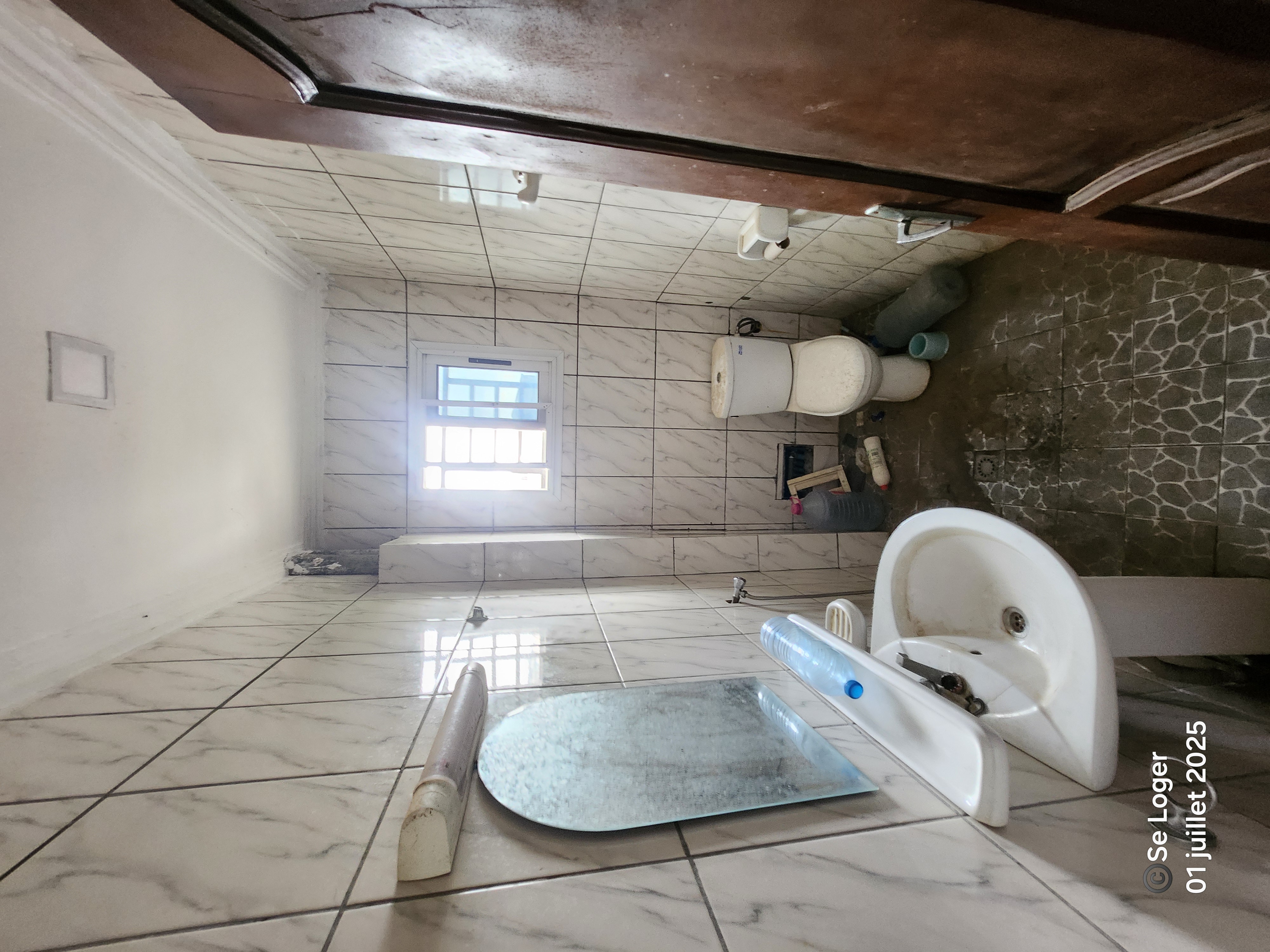 Apartment to rent - Douala, Logbessou I, Nickel oil - 1 living room(s), 2 bedroom(s), 2 bathroom(s) - 150 000 FCFA / month
