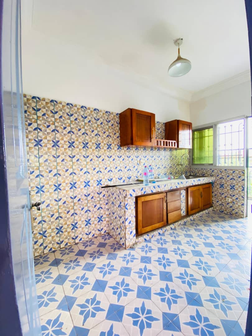 Apartment to rent - Douala, Kotto, Collège Nal - 1 living room(s), 2 bedroom(s), 1 bathroom(s) - 160 000 FCFA / month
