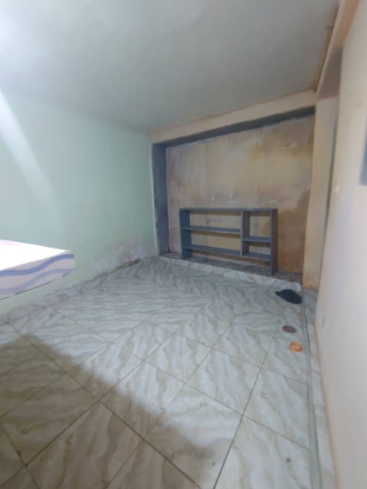 Studio to rent - Douala, Logbessou I, logbessou - 30 000 FCFA / month