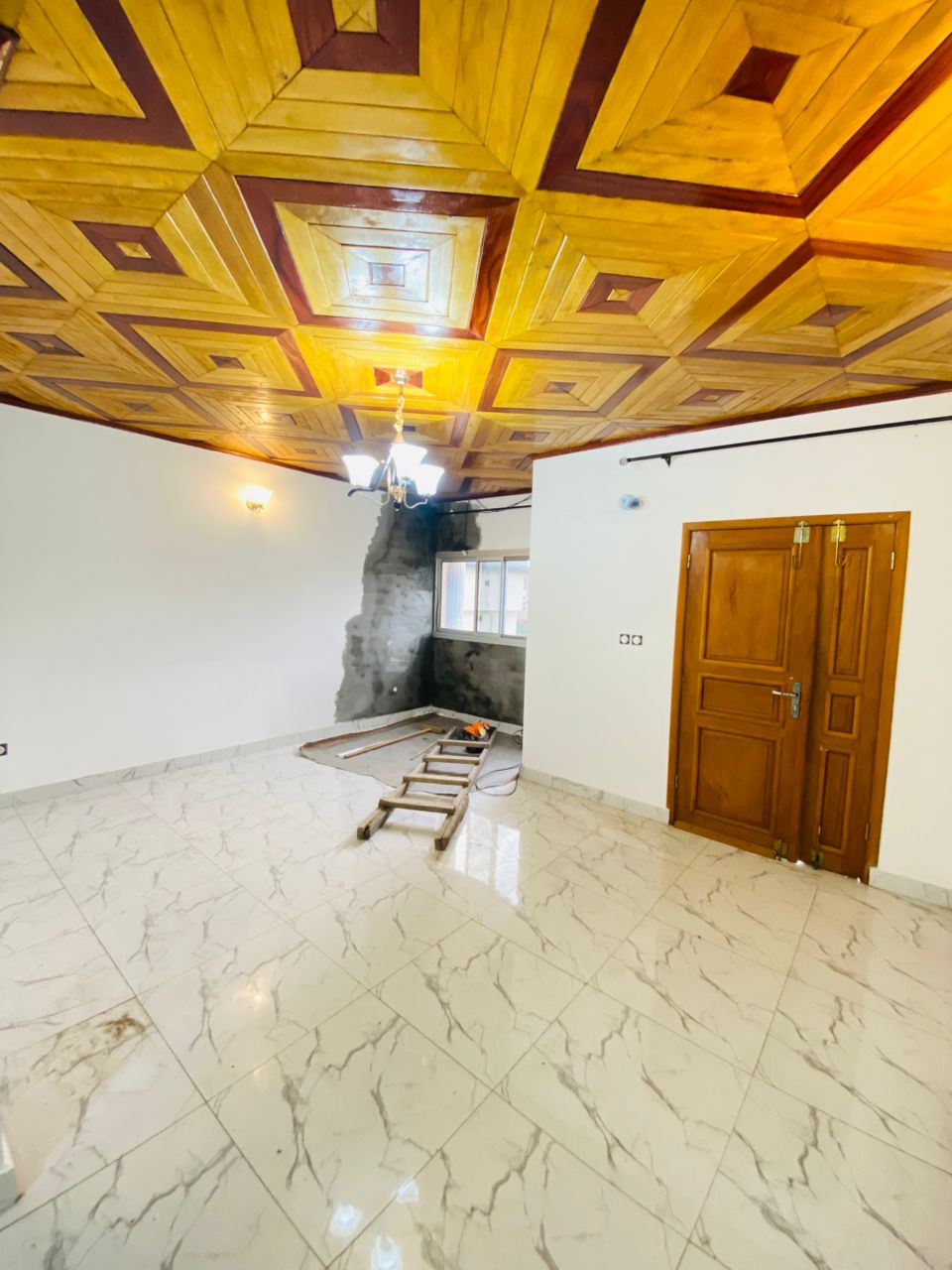 Apartment to rent - Douala, Logpom, bassong - 1 living room(s), 2 bedroom(s), 1 bathroom(s) - 120 000 FCFA / month