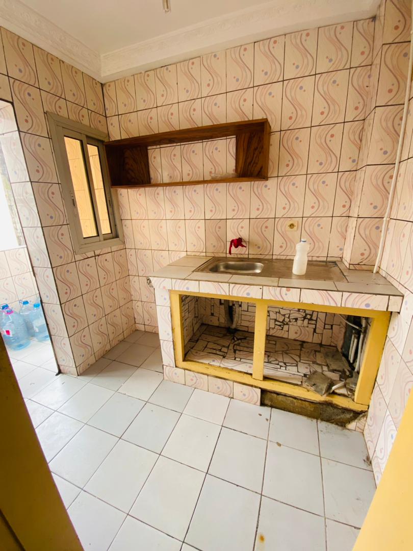 Apartment to rent - Douala, Logpom, bassong - 1 living room(s), 1 bedroom(s), 1 bathroom(s) - 65 000 FCFA / month