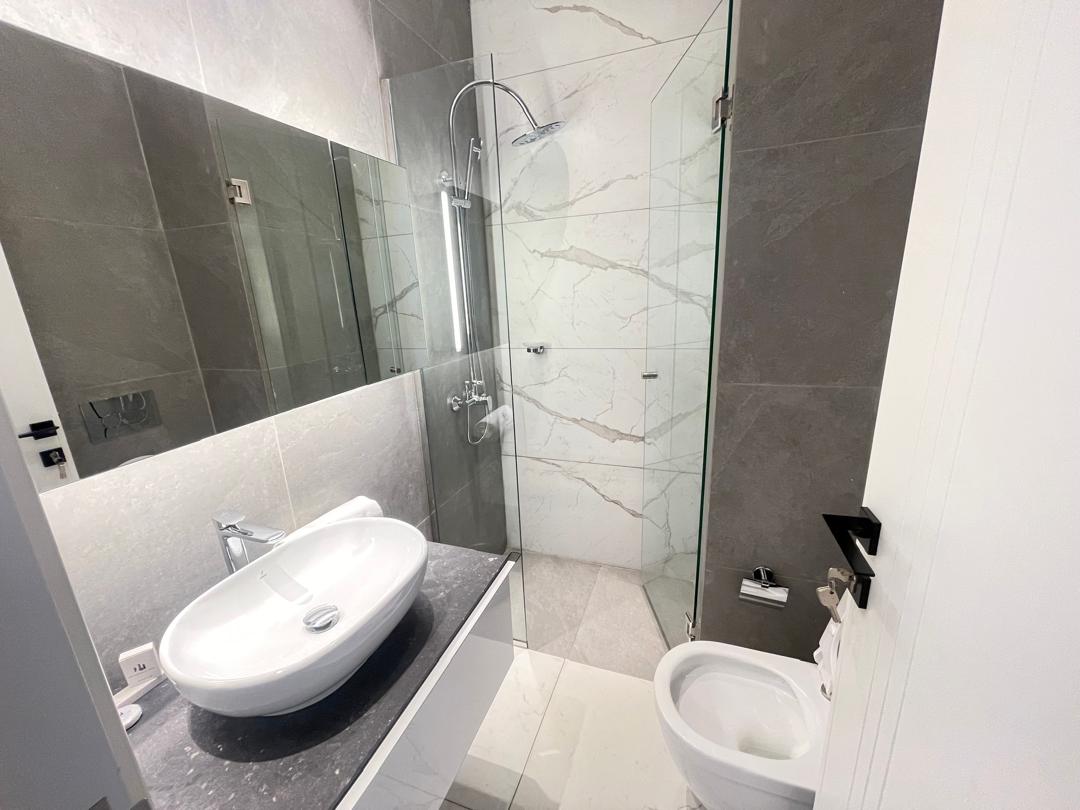 Apartment to rent - Yaoundé, Bastos, Centre Ville - 1 living room(s), 2 bedroom(s), 2 bathroom(s) - 2 750 000 FCFA / month