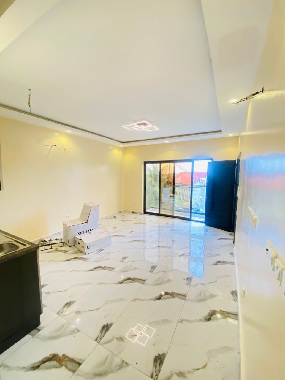 Apartment to rent - Douala, Kotto, Koto - 1 living room(s), 2 bedroom(s), 3 bathroom(s) - 400 000 FCFA / month