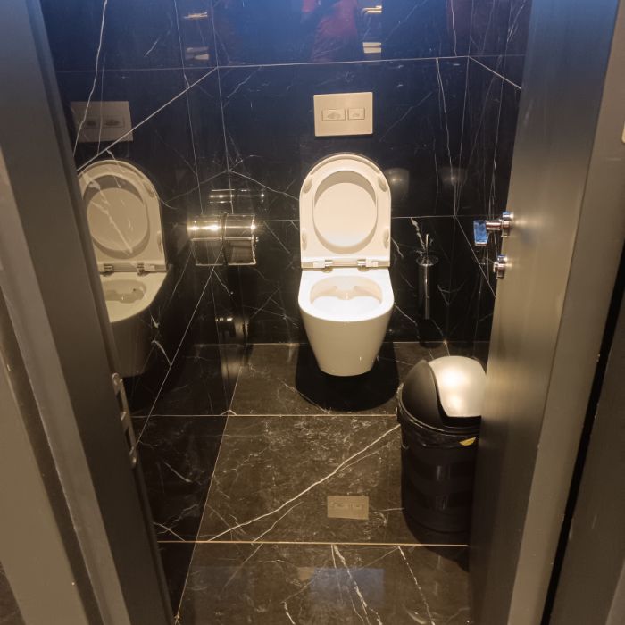 Bureau à louer à Yaoundé, Bastos, Bastos - 263 m2 - 3 500 000 FCFA