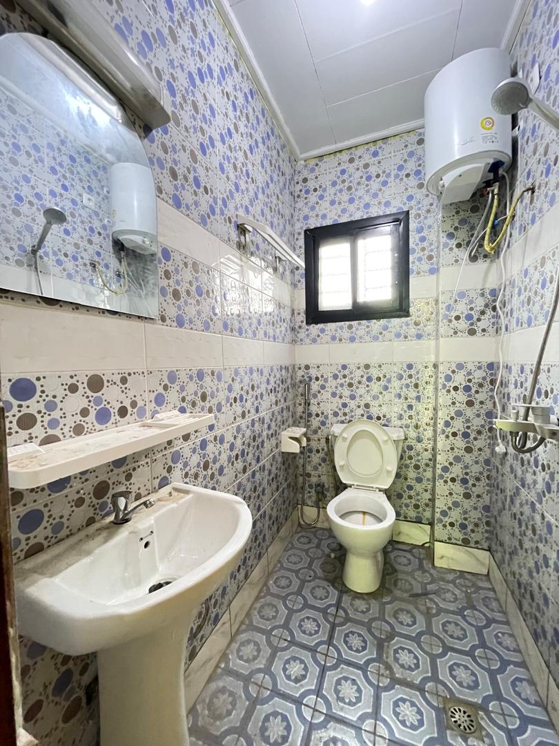 Studio to rent - Douala, Logbessou I, Non loin de bao logbesou - 110 000 FCFA / month