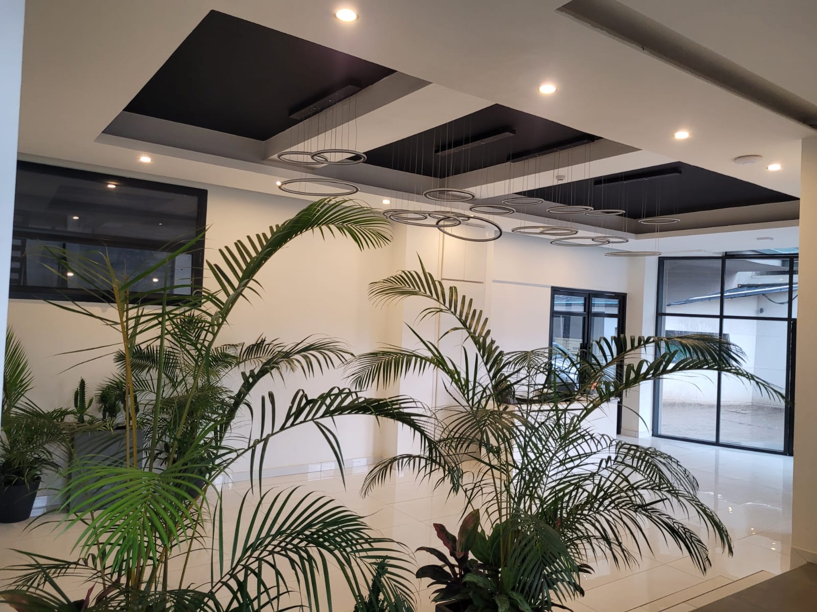 Office to rent at Yaoundé, Bastos, Bastos - 450 m2 - 6 750 000 FCFA