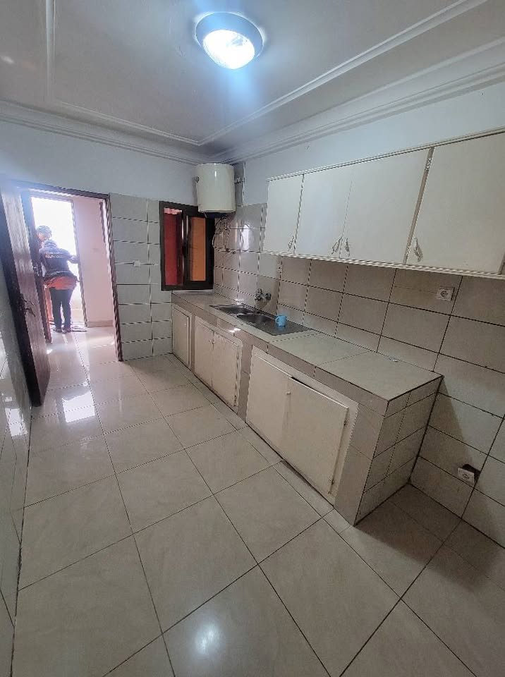 House (Duplex) to rent - Yaoundé, Bastos, bastos - 2 living room(s), 4 bedroom(s), 4 bathroom(s) - 550 000 FCFA / month