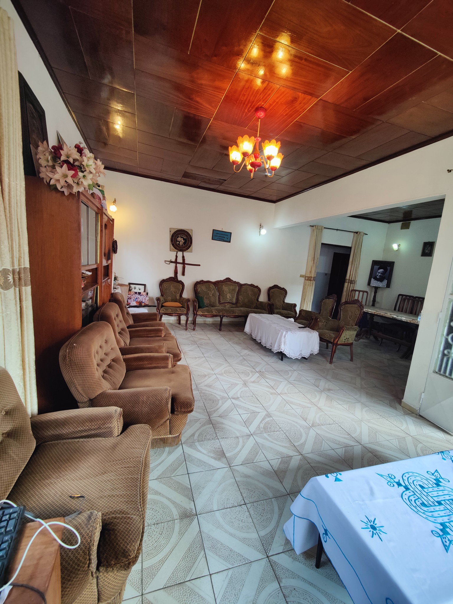 House (Villa) to rent - Yaoundé, Santa Barbara, santa babara - 1 living room(s), 4 bedroom(s), 3 bathroom(s) - 300 000 FCFA / month