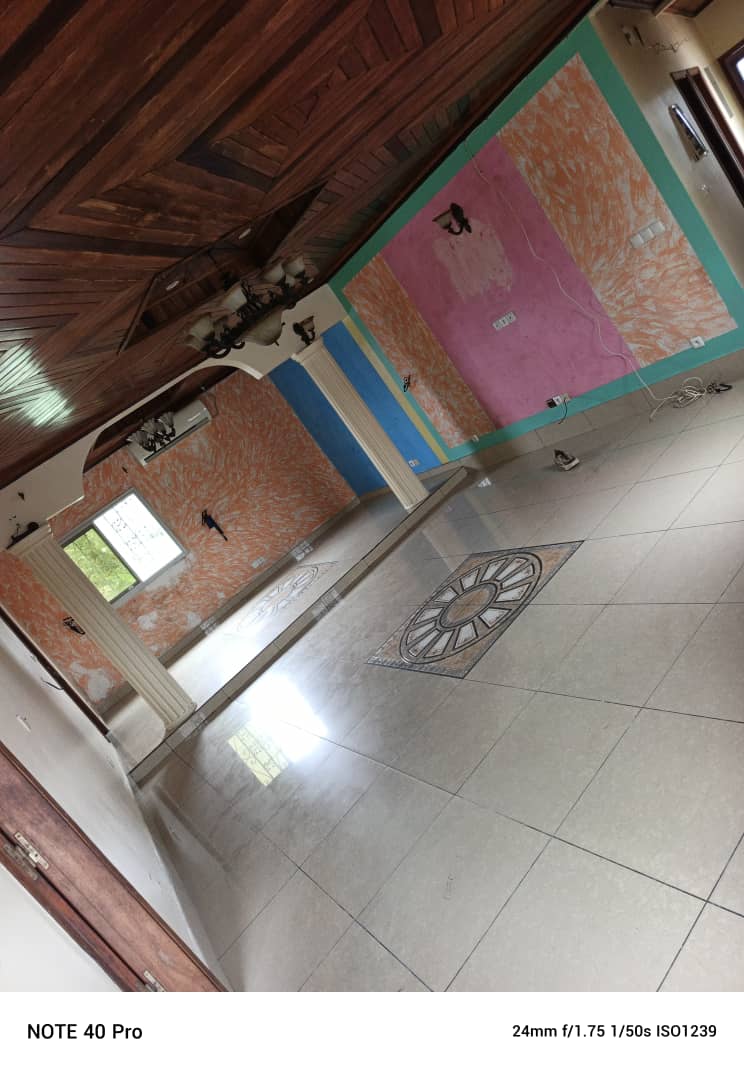 House (Villa) to rent - Douala, Ndogbong, Citadel ndogbong - 1 living room(s), 4 bedroom(s), 3 bathroom(s) - 175 000 FCFA / month