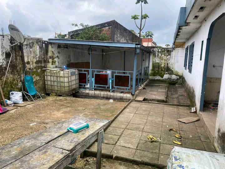 House (Villa) to rent - Douala, Kotto, Environs de Badem Bardem - 1 living room(s), 4 bedroom(s), 3 bathroom(s) - 200 000 FCFA / month