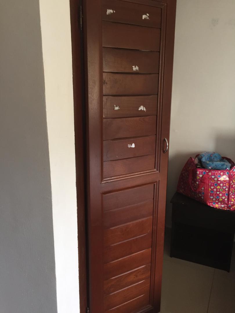 Appartement à louer - Yaoundé, Bastos, Bastos centre - 1 salon(s), 3 chambre(s), 3 salle(s) de bains - 600 000 FCFA / mois
