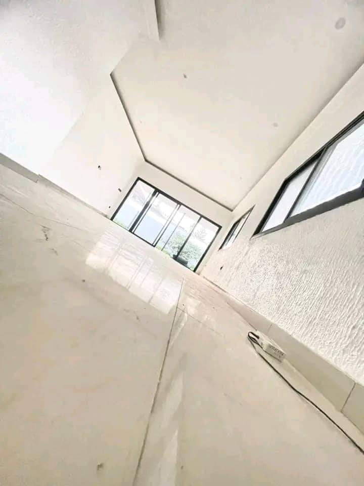 House (Villa) to rent - Douala, Bonapriso, HA - 1 living room(s), 3 bedroom(s), 3 bathroom(s) - 1 300 000 FCFA / month