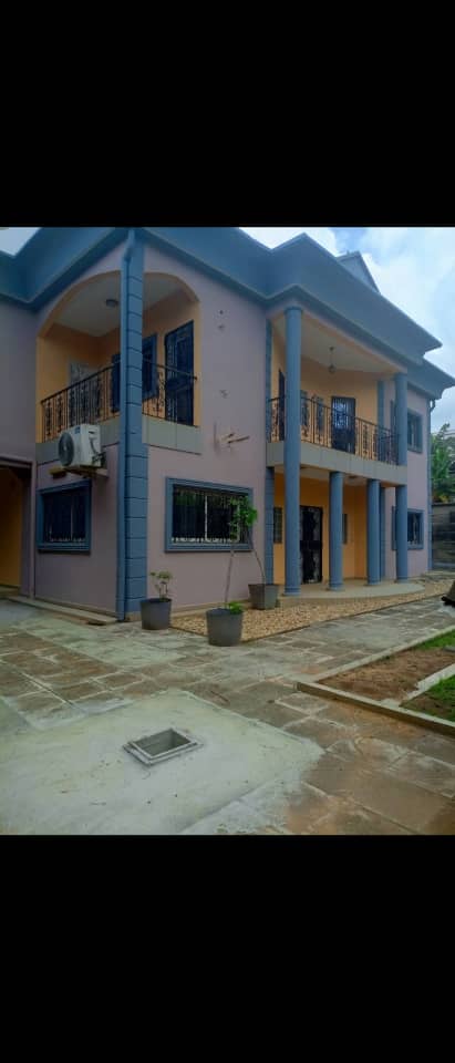 House (Villa) for sale - Douala, Logpom, Charles de Gaulle - 1 living room(s), 4 bedroom(s), 3 bathroom(s) - 160 000 000 FCFA / month