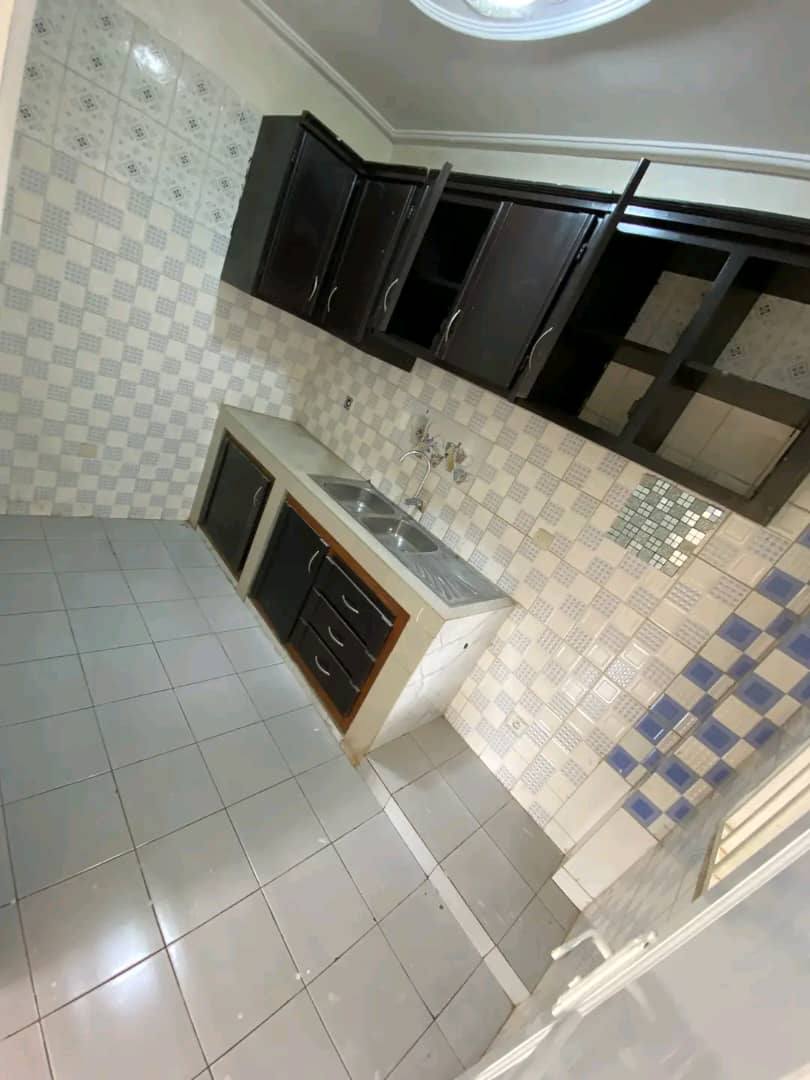 Apartment to rent - Yaoundé, Nkolmeseng, nkolmesseng - 1 living room(s), 2 bedroom(s), 2 bathroom(s) - 150 000 FCFA / month